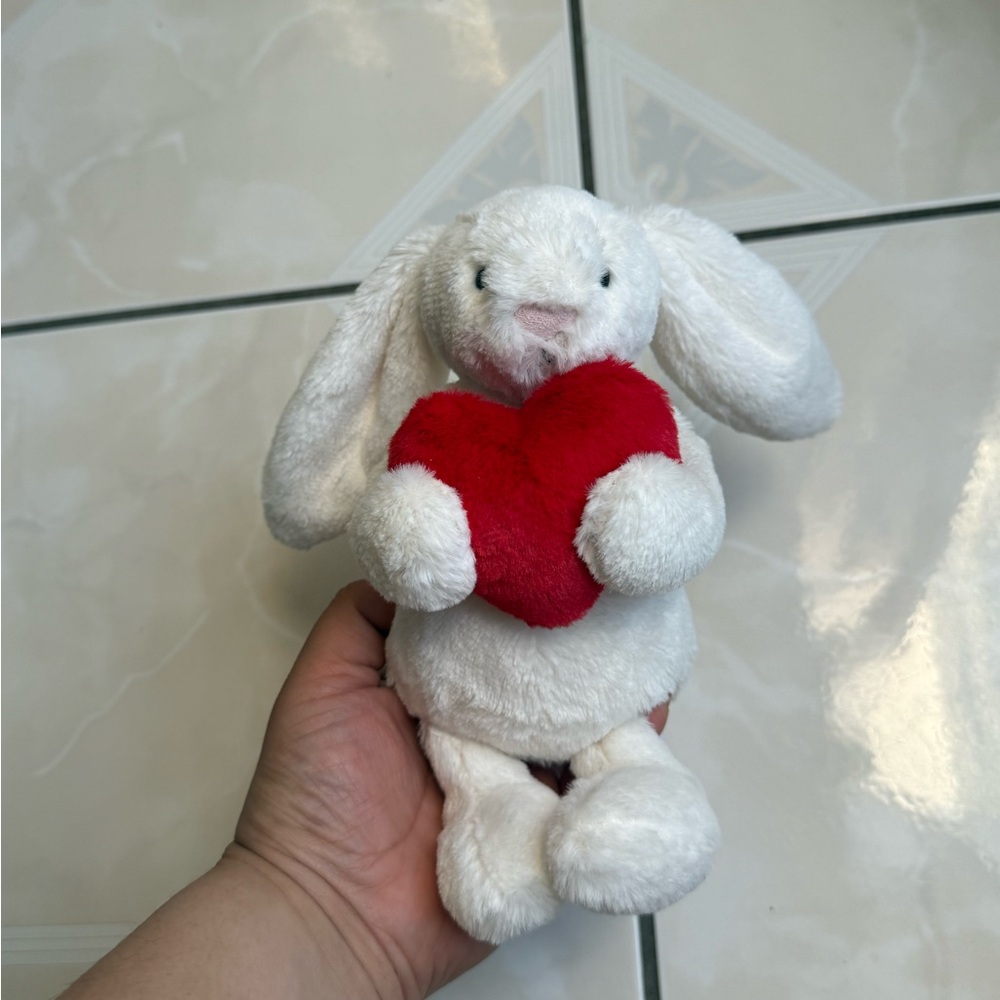 Jellycat Bashful Red Love Heart Bunny, Medium